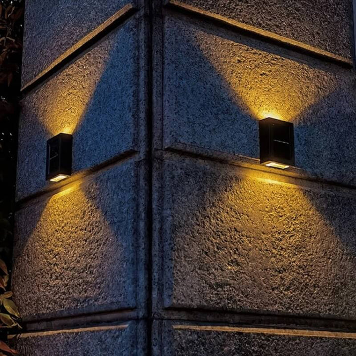 Solcelledrevet Vägglampa till Uteplass, 4 st