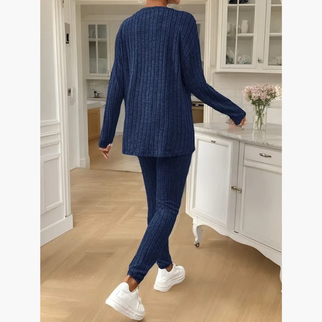Delphine - tvådelad set i mysig ribbestrikk för kvinnor