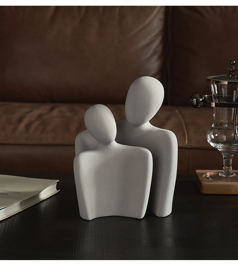 Abstrakt Kjärlighetsstatue – Elegant Modern Hemmedekorasjon