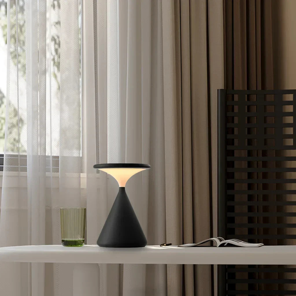Aeron Hourglass Bordslampa - Batteridrevet | Justerbar LED