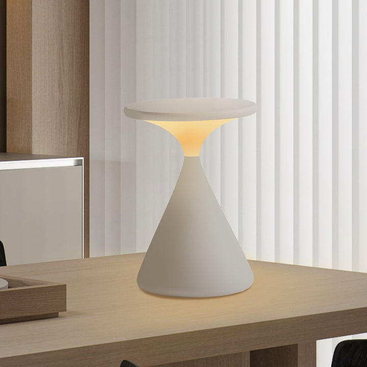 Aeron Hourglass Bordslampa - Batteridrevet | Justerbar LED