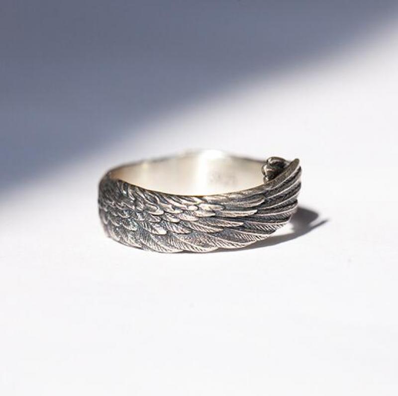 Unisex Englevinge Ring i Silver – Beskyttende Design