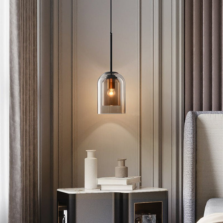 Dobbel Glas Pendellampa – Elegant Belysning för Hemmet