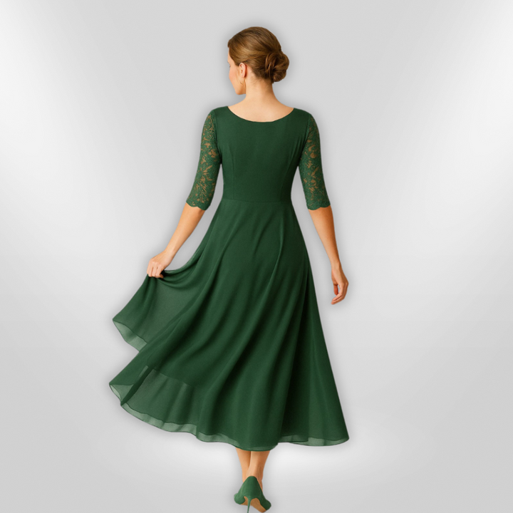 Elegant Asymmetrisk Kvinnekjole med Blonder