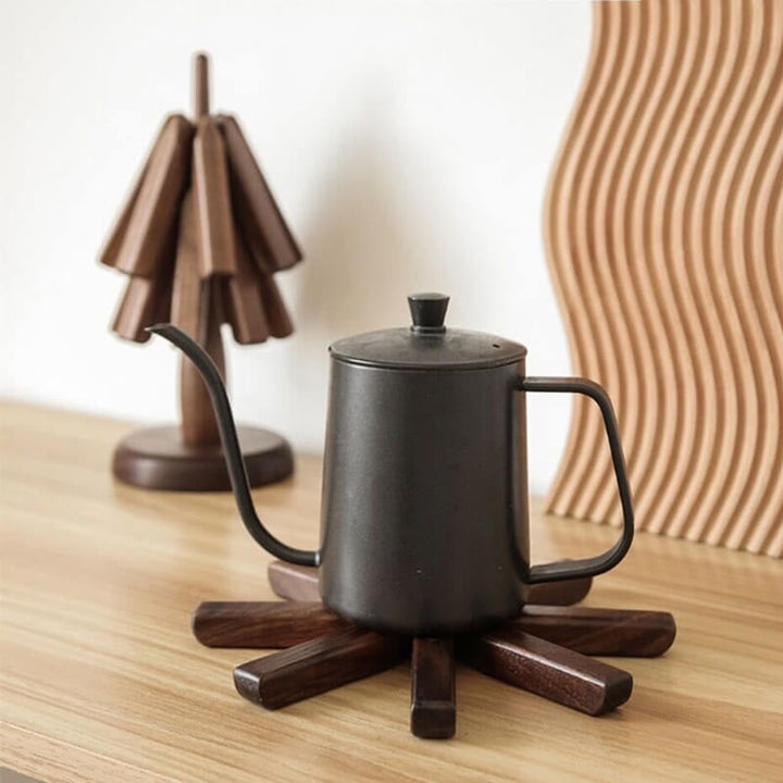 Bordbrikker i Valnötttre, Elegant Design