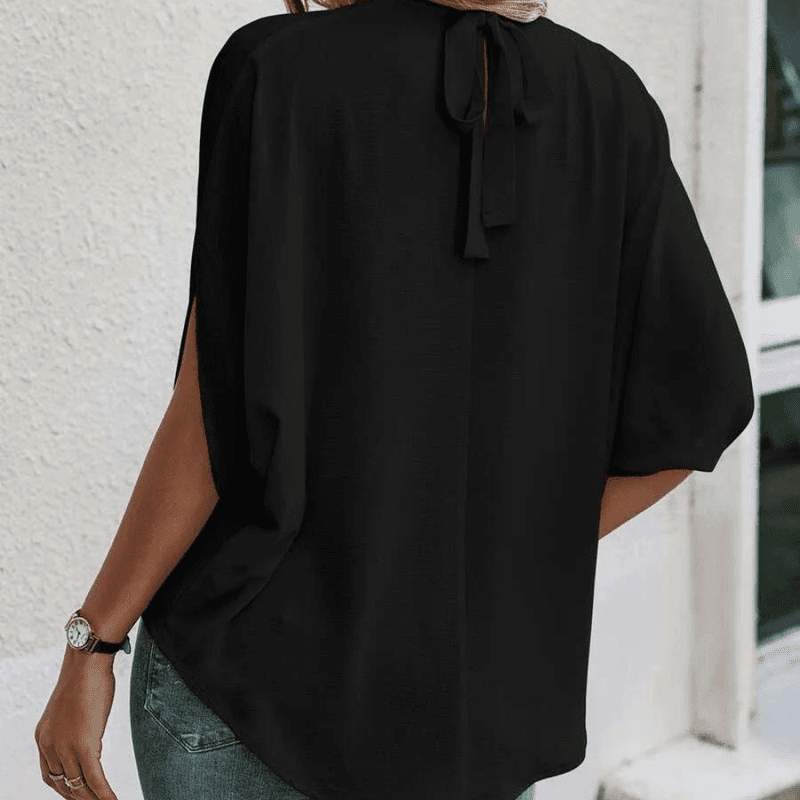 Damblus med Halvlange Ärmar och Eleganta Splittdetaljer