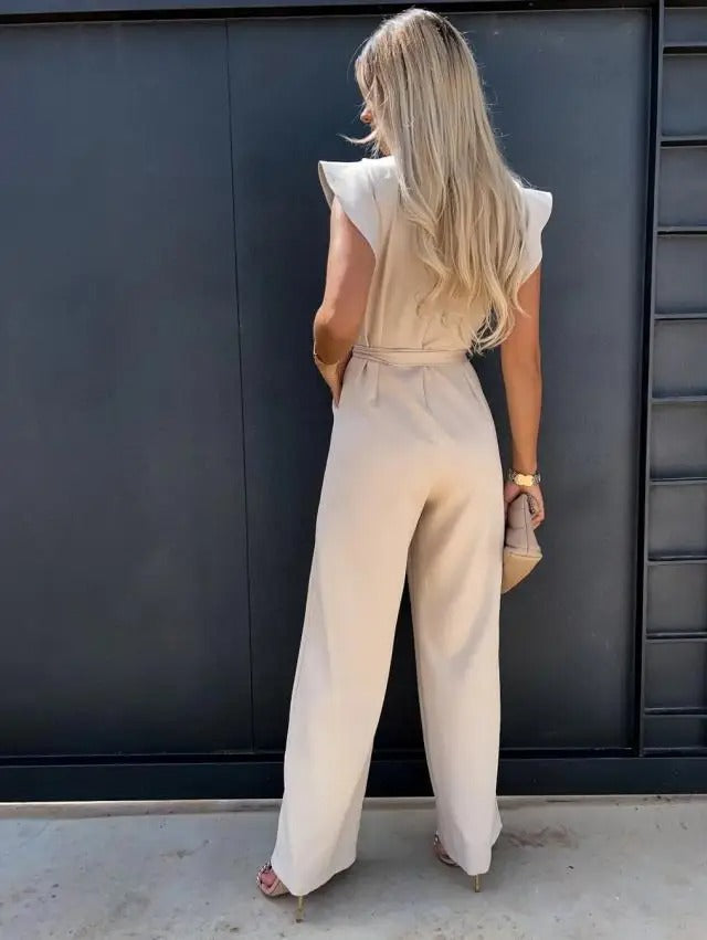 Dam Jumpsuit med Volanger och Vida Ben för Elegant Stil