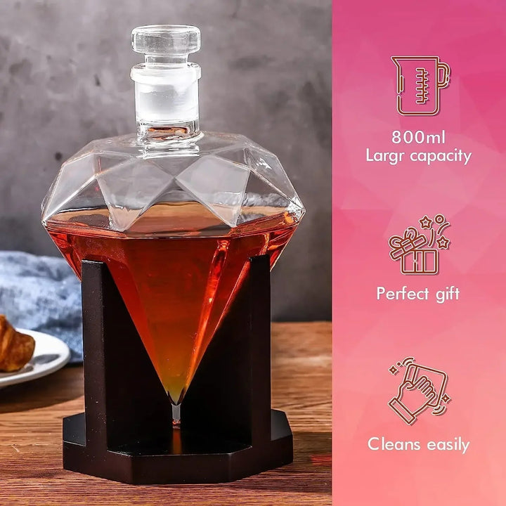Elegant Diamantformet Whisky Karaffel för Män med Treholder