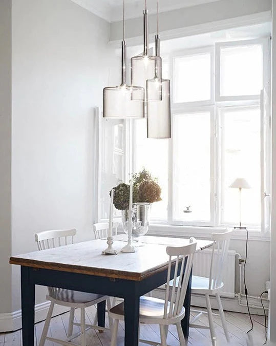 Elegant Glasstaklampe för Spisebord – Skapa Stämning