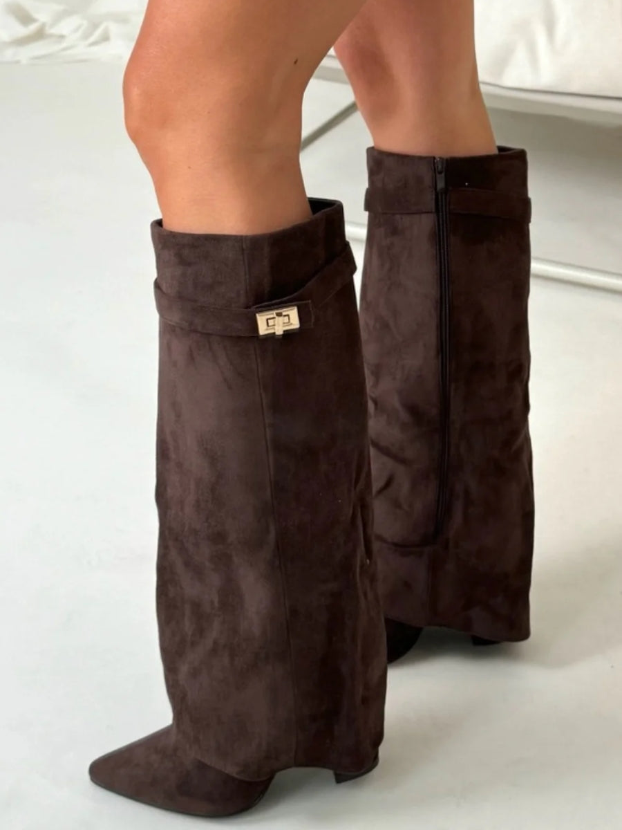 Elegant Kvinnesko i Hög Kvalitet - Gyldne Detaljer