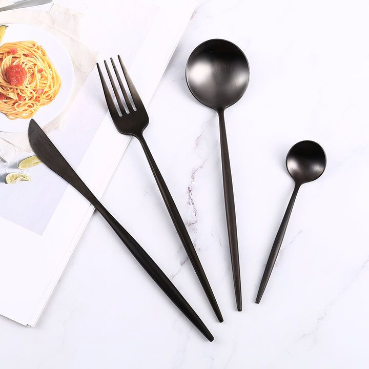Elegant Bestikksett i Napoli Design för Komplett Borddekking
