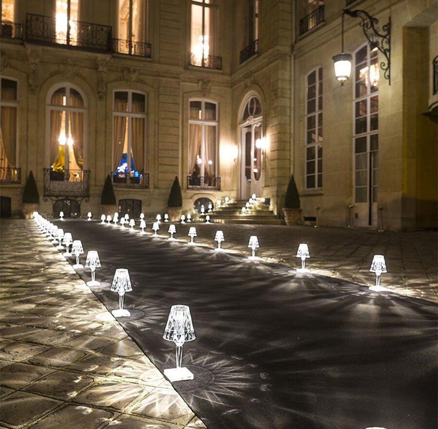 Elegant Nattbordslampe i Krystall med Dimbar Beröringskontroll