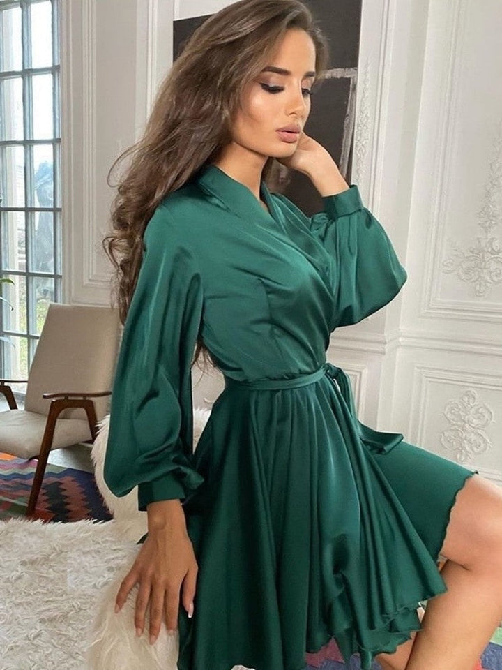 Elegant Sateng Festkjole för Kvinnor - Perfekt för Tillfällen