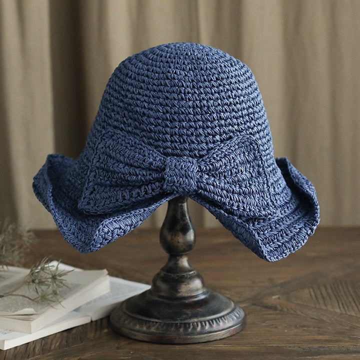 Elegant hatt för kvinnor med bred brem