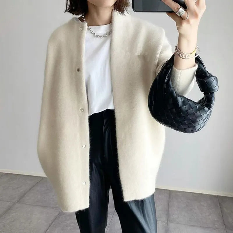 Dam Stickad Cardigan med Knappelukking