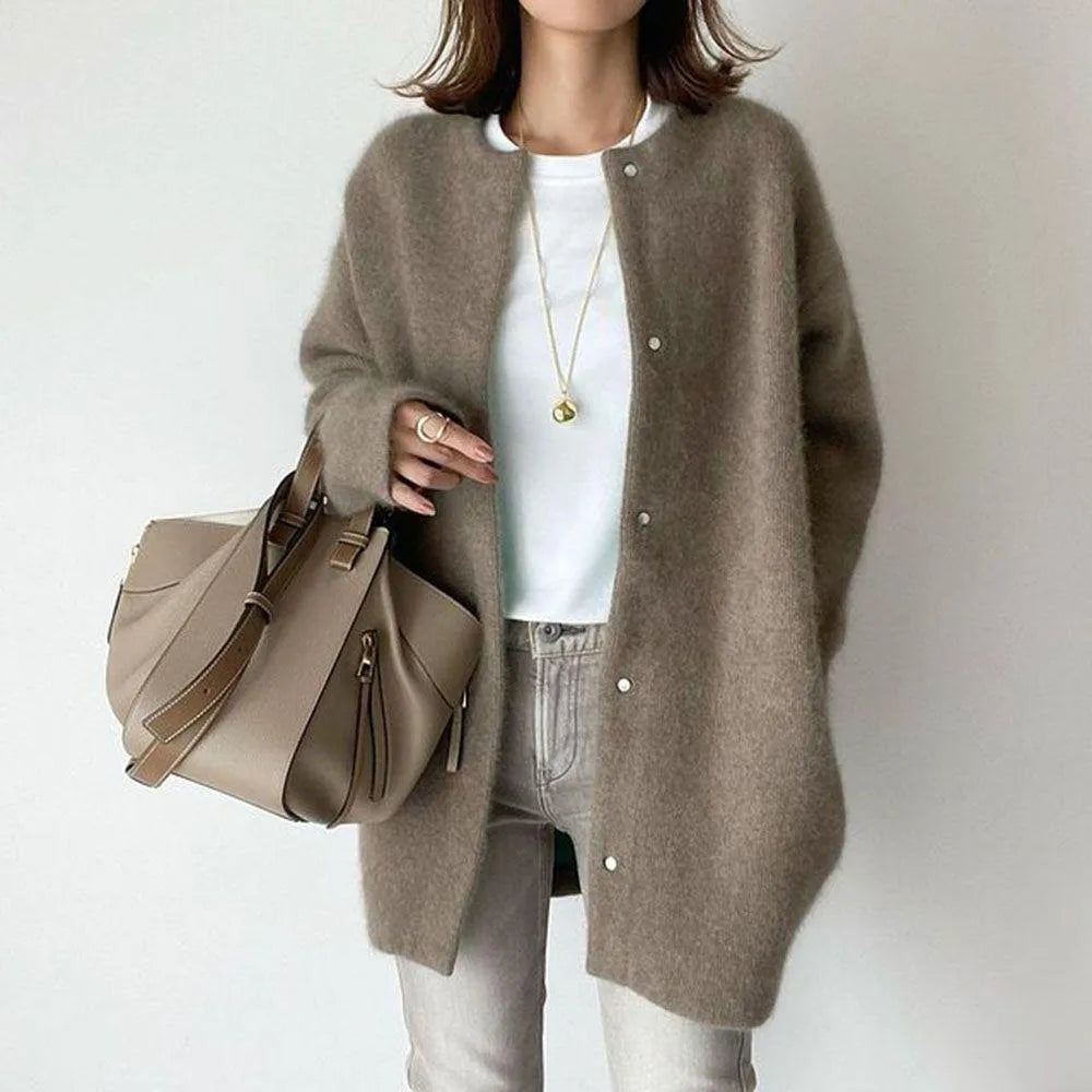 Dam Stickad Cardigan med Knappelukking