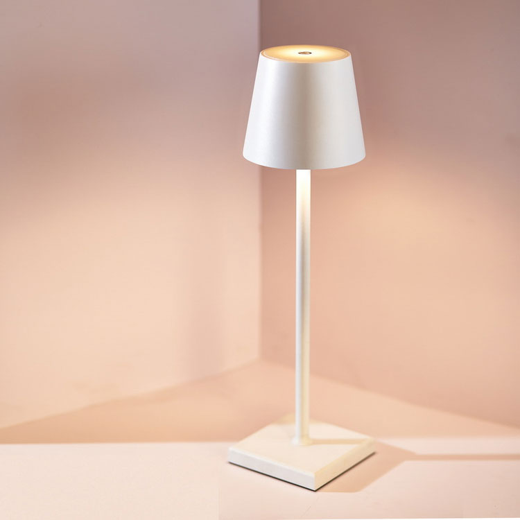 Nordiclight | Trådlös Uppladdningsbar Bordslampa | USB Laddning