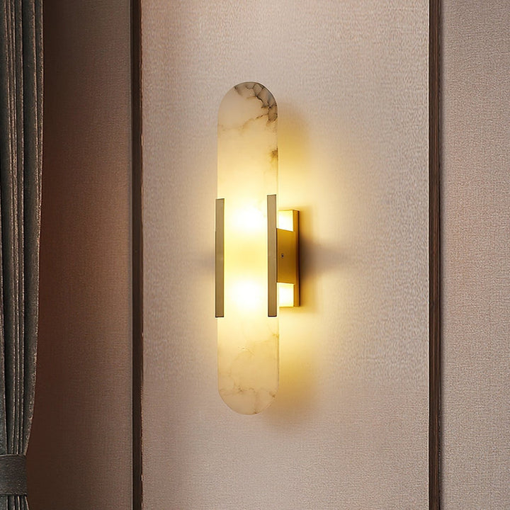 Vägglampa i Alabast | Elegant Design | Tidlös Skönhet