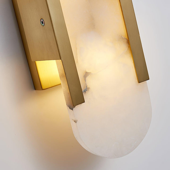 Vägglampa i Alabast | Elegant Design | Tidlös Skönhet