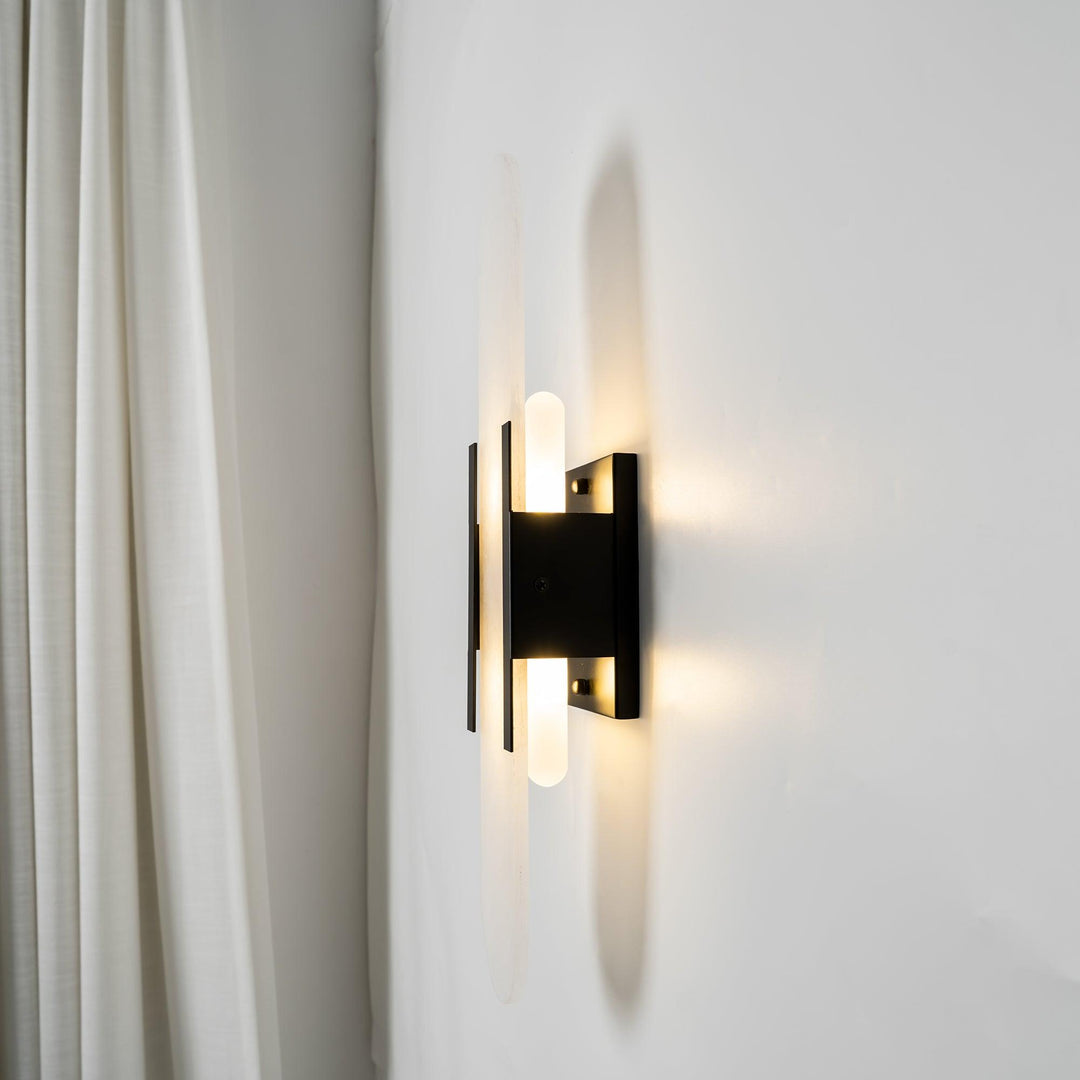 Vägglampa i Alabast | Elegant Design | Tidlös Skönhet