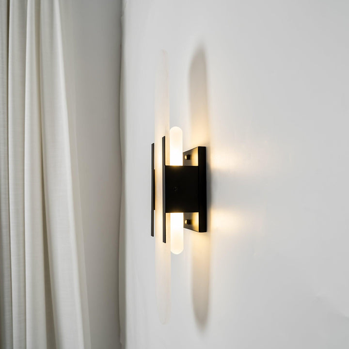 Vägglampa i Alabast | Elegant Design | Tidlös Skönhet