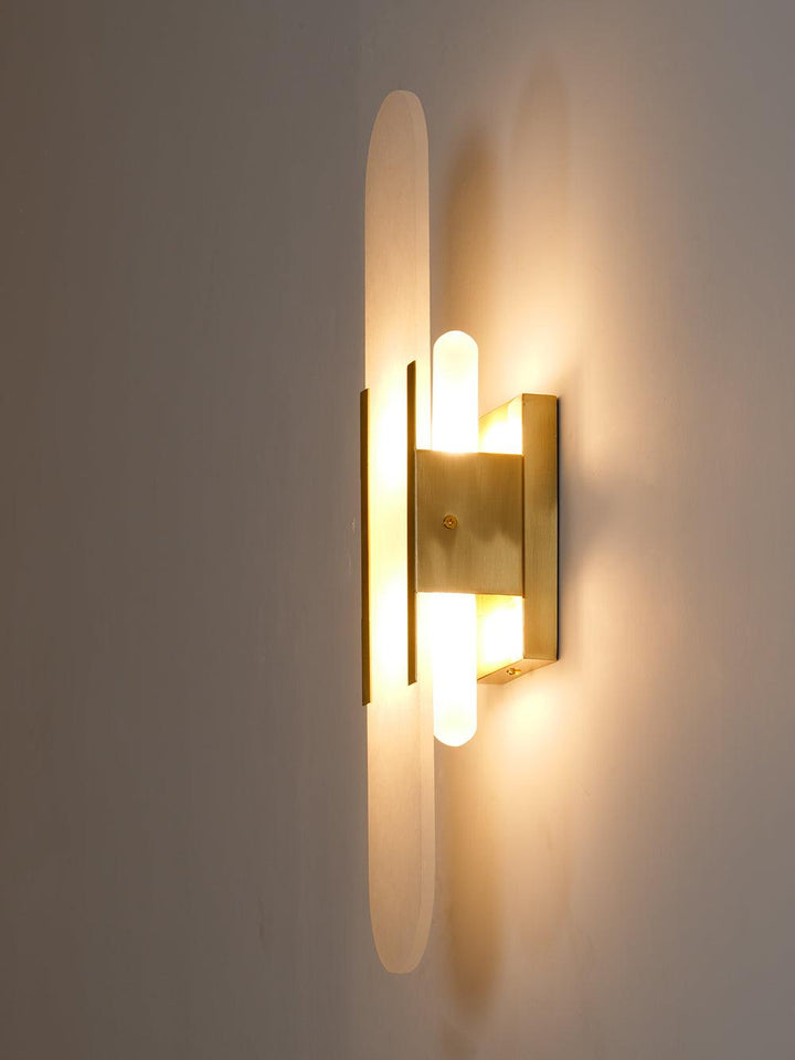 Vägglampa i Alabast | Elegant Design | Tidlös Skönhet