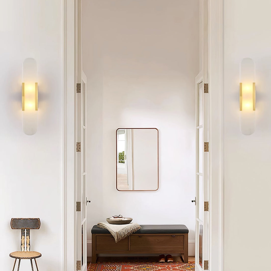 Vägglampa i Alabast | Elegant Design | Tidlös Skönhet
