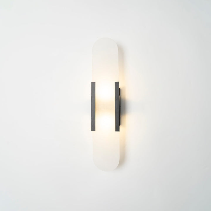 Vägglampa i Alabast | Elegant Design | Tidlös Skönhet