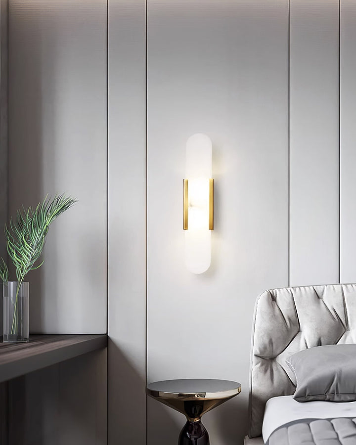 Vägglampa i Alabast | Elegant Design | Tidlös Skönhet