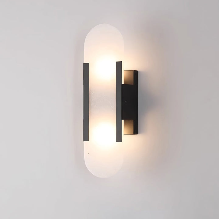 Vägglampa i Alabast | Elegant Design | Tidlös Skönhet
