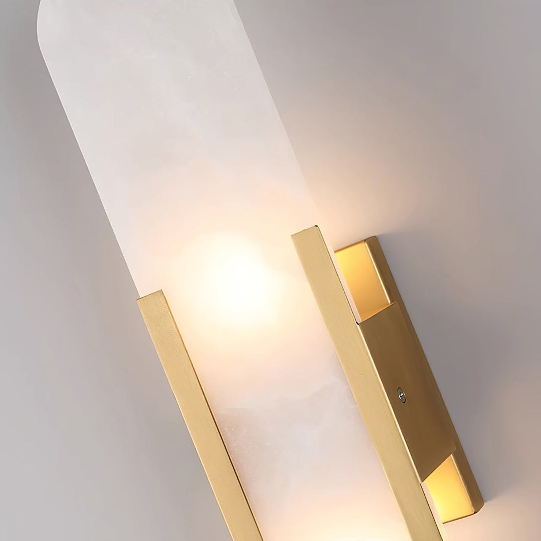Vägglampa i Alabast | Elegant Design | Tidlös Skönhet