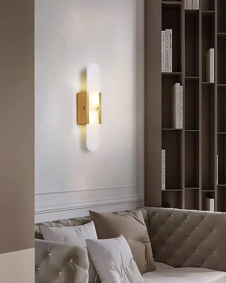 Vägglampa i Alabast | Elegant Design | Tidlös Skönhet