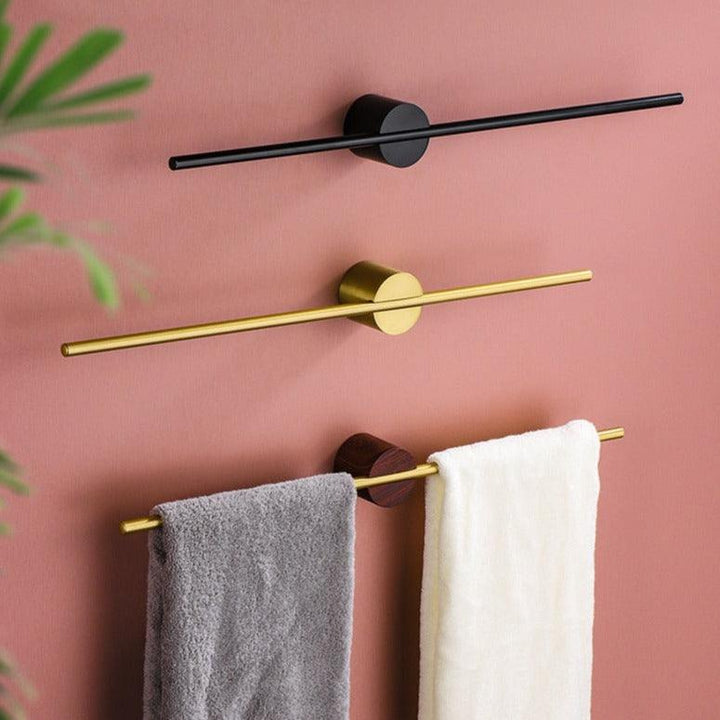 Elegant Håndkleholder med Justerbar Stang – Organiser Badrummet Ditt
