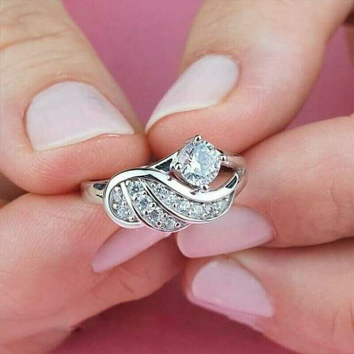 Kvinnor Englens Omfavnelse Ring med Cubic Zirconia
