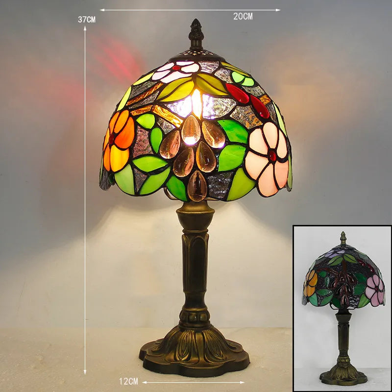Bordslampa med Färgglad Design och Flexibel Lyssetting