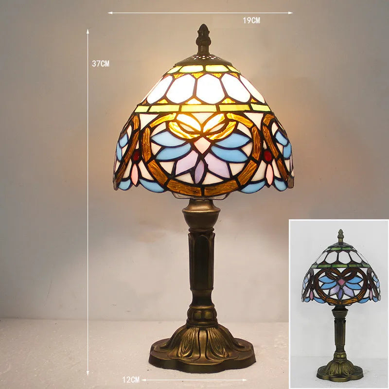 Bordslampa med Färgglad Design och Flexibel Lyssetting