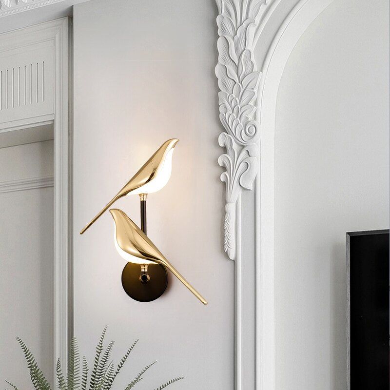 Modern Vägglampa | Fugleformet Design