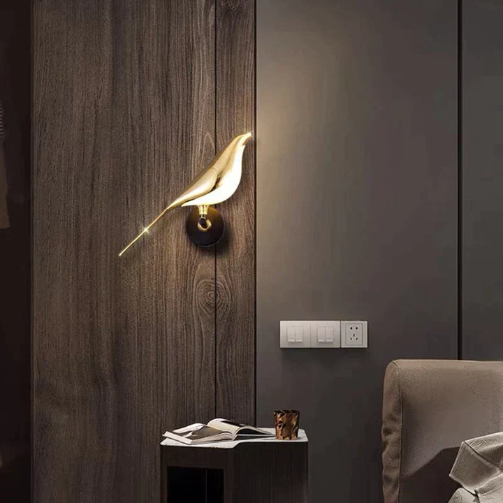 Modern Vägglampa | Fugleformet Design