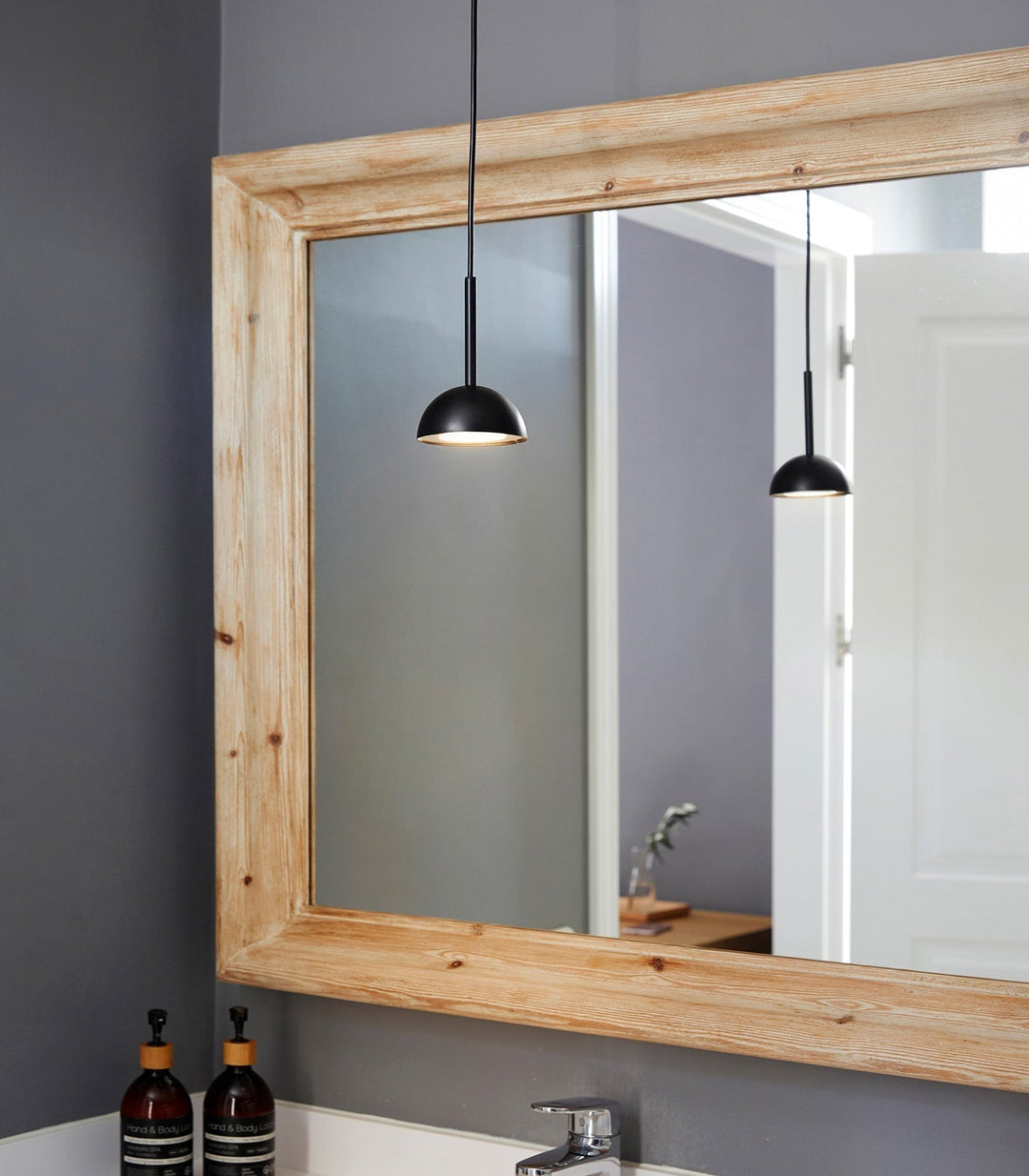 Pendellampa - Elegant Metallisk Design med LED