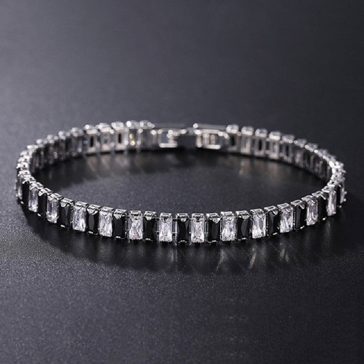 Kvinnor Cubic Zirconia Armband, Luksuriöst Design