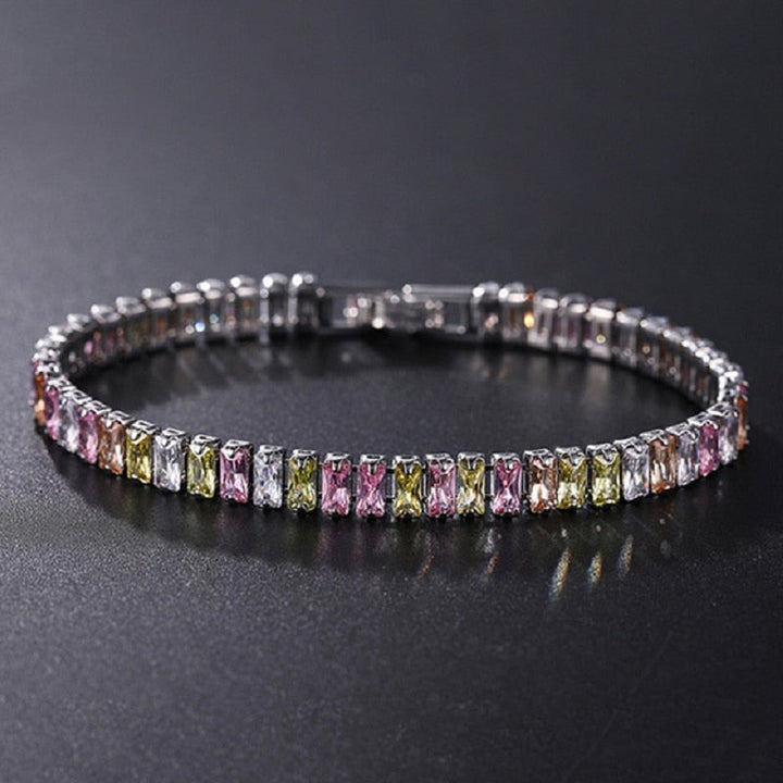 Kvinnor Cubic Zirconia Armband, Luksuriöst Design