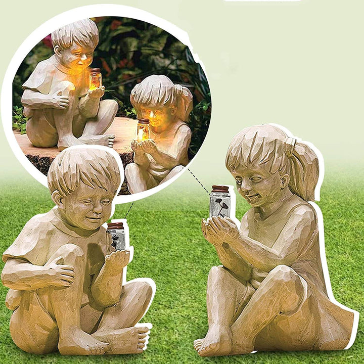 Solcelle hagestatue: Flicka med ildfluer, 22.5 cm