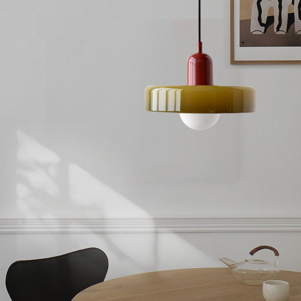 Hengende Lampa i Färgat Glas för Hemmet – Modern Belysning