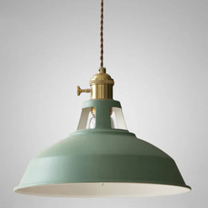 Hengende Lampa i Industriell Stil – Skapa Unik Atmosfär