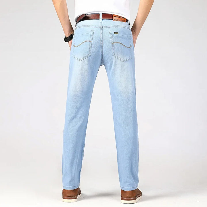 Klassiska Denimjeans för Män - Komfort och Stil hela Dagen