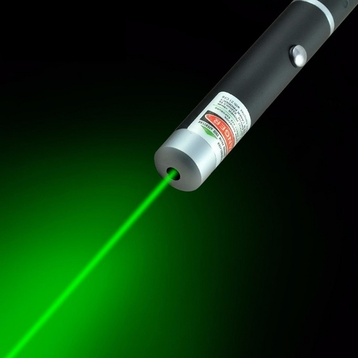 Kraftfull Grön Laserpeker - Lång Distanse | Jakt &amp; Utforskning