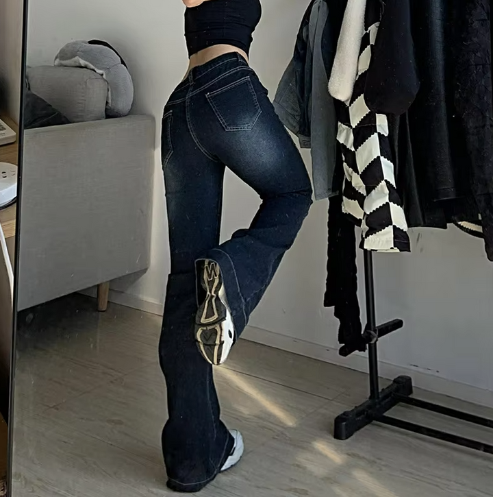Kvinnor Flare-jeans med Låg Midja – Trendig Retrostil