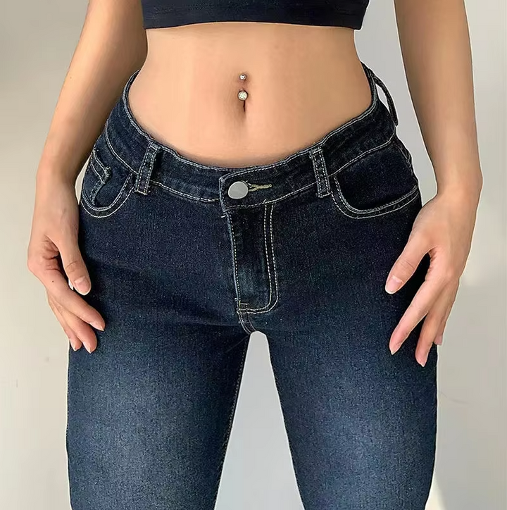 Kvinnor Flare-jeans med Låg Midja – Trendig Retrostil