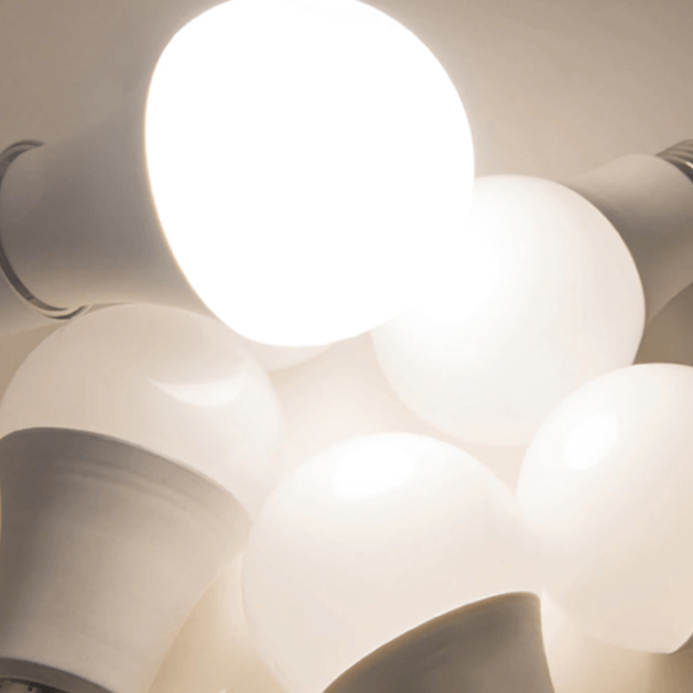 LED Nödlyspäre för Trygghet i Hemmet – Energieffektiv Belysning
