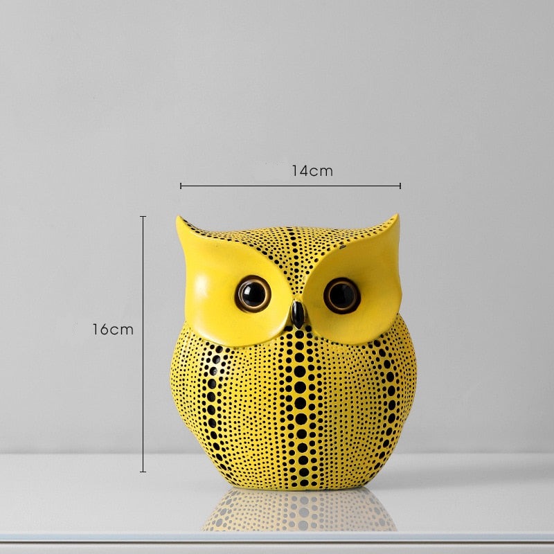 Minimalistisk Gresskar- och Dyreskulptur med Polkaprikker